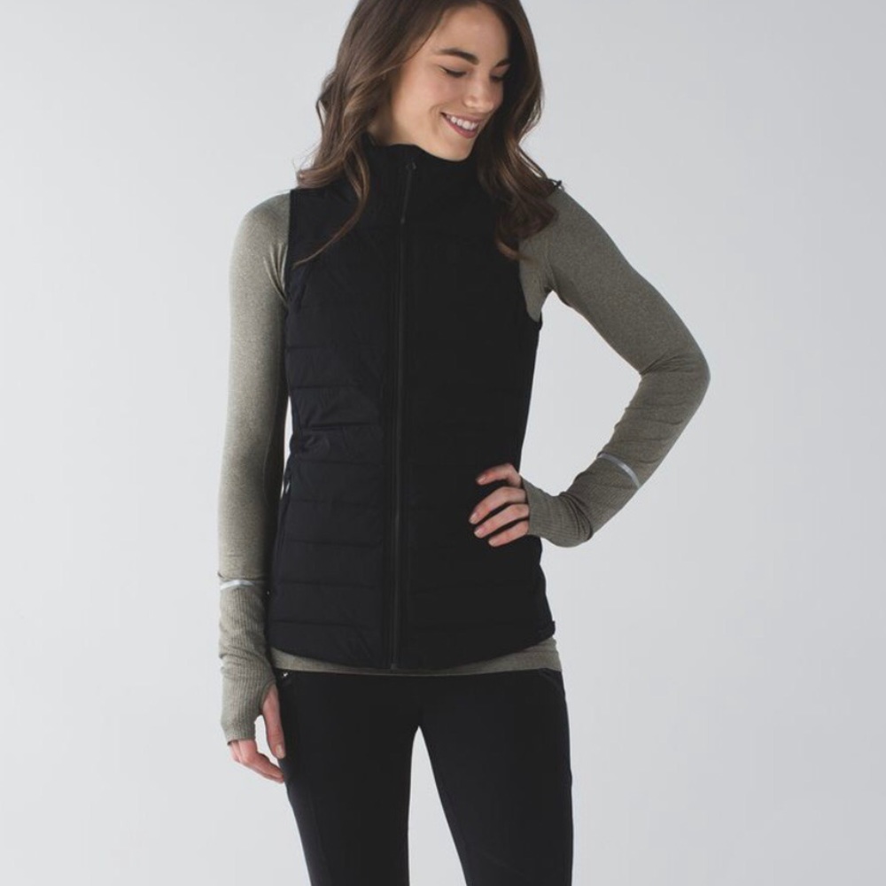 EUC Lululemon Fluffed Up Vest Size 6 Black